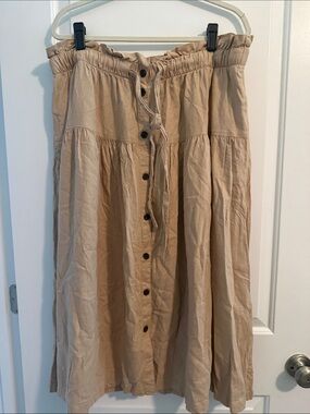 Universal Thread Tan Button-Front A-Line Midi Skirt